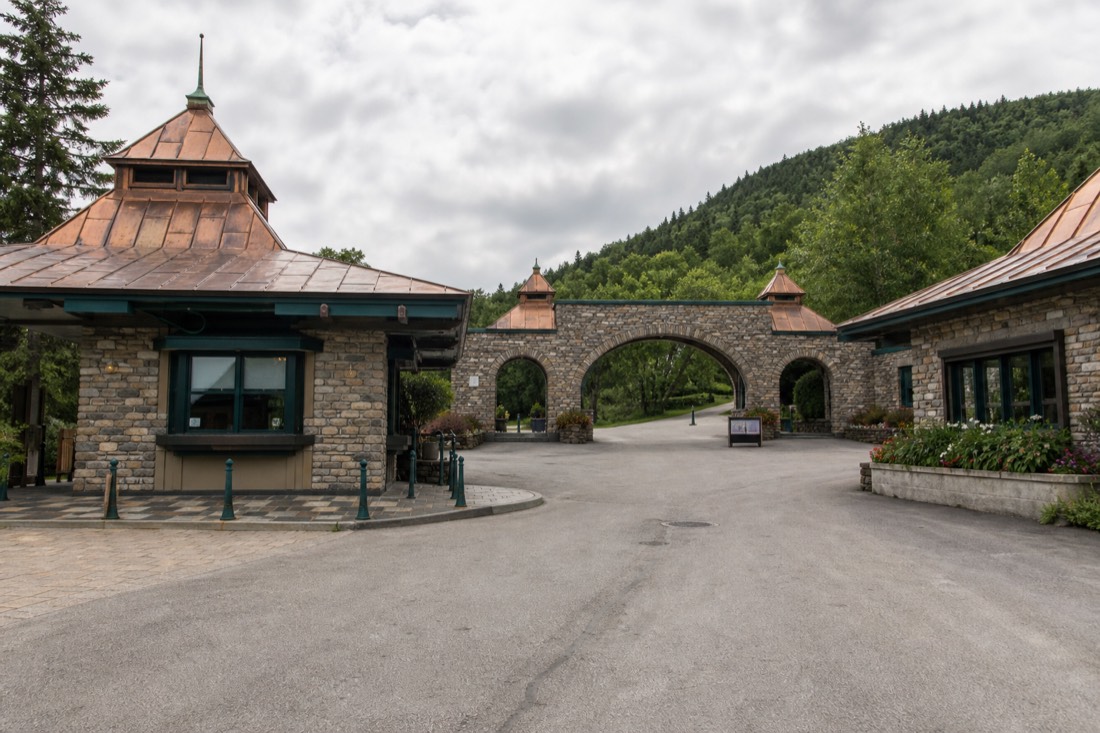 Entrance and ticket area at Canyon Sainte-Anne park in Beaupré with 2026 admission signage